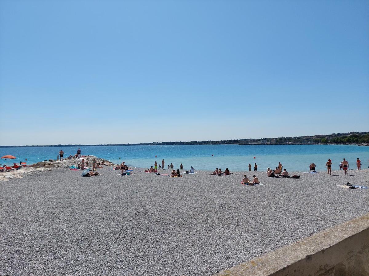 Appartamento Oasi Verde Lago Desenzano del Garda Exterior photo